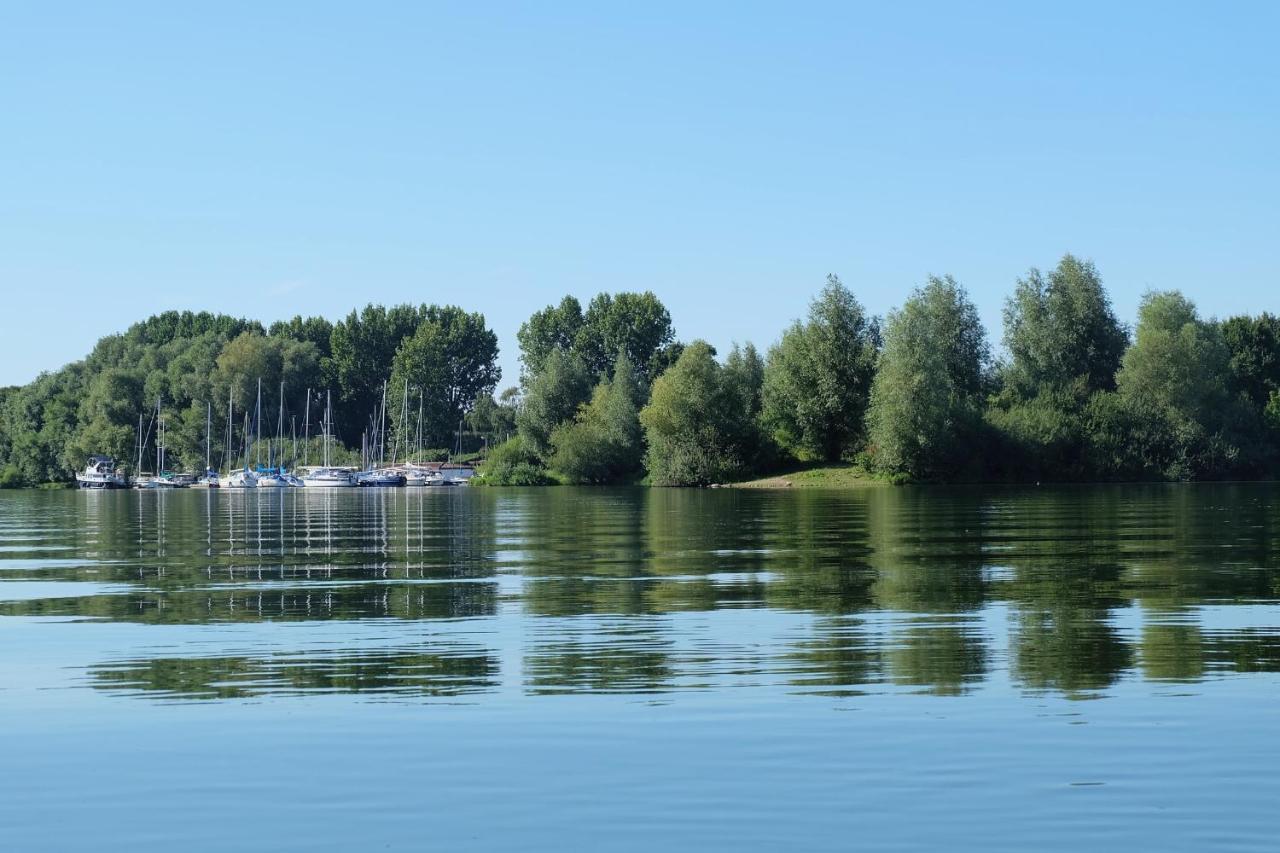 Ons Maashuisje Maaseik Buitenkant foto