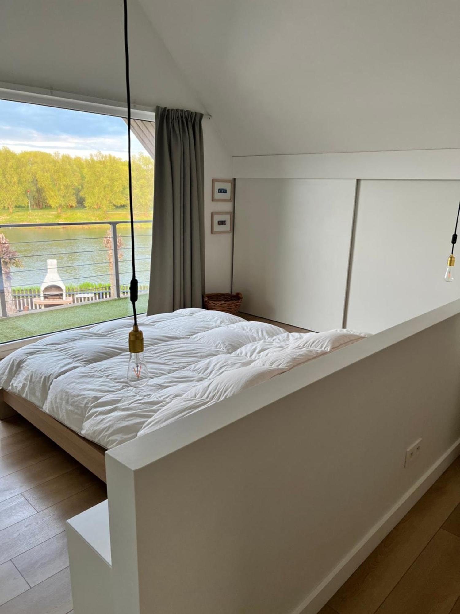 Ons Maashuisje Maaseik Buitenkant foto